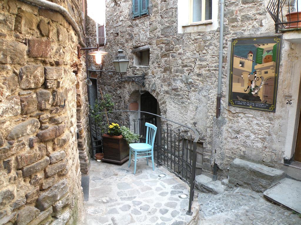 Muntaecara Hotel Diffuso Apricale Exterior photo