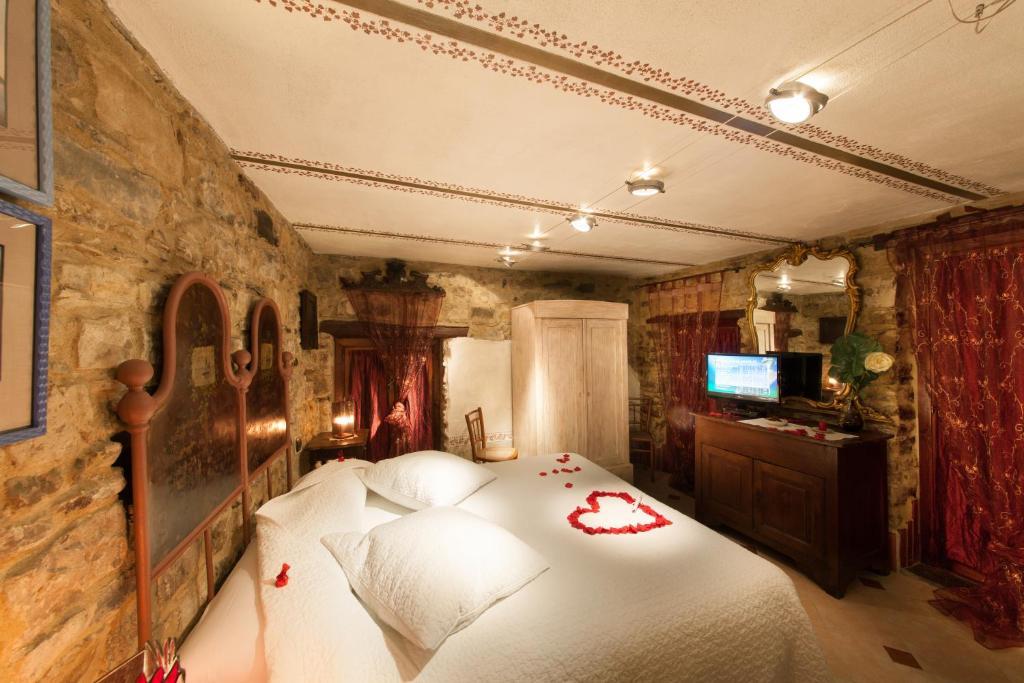 Muntaecara Hotel Diffuso Apricale Exterior photo