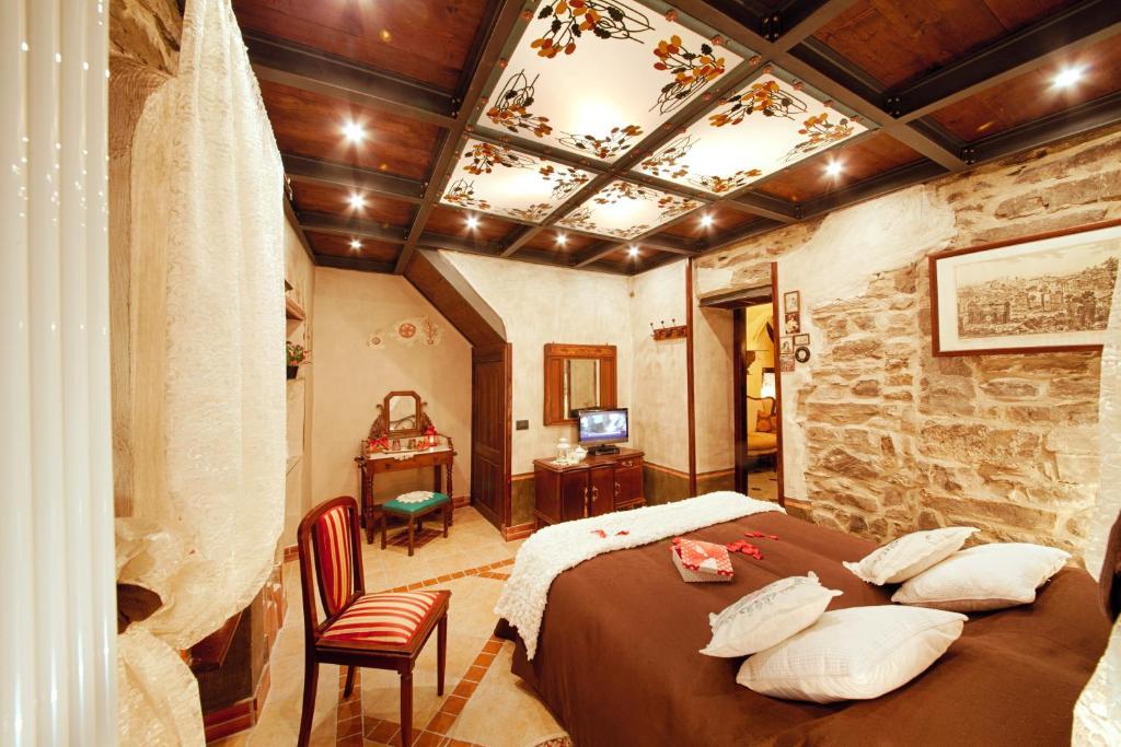 Muntaecara Hotel Diffuso Apricale Room photo